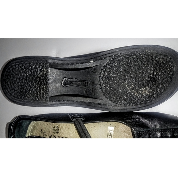 Arcopedico Black Leather Mary Janes - Picture 6 of 7